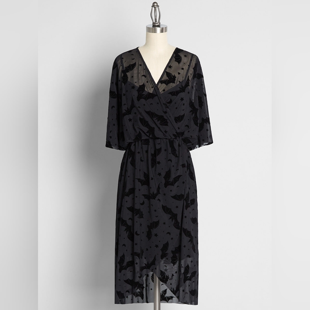 Dramatic Depths Velvet Bat Dress ModCloth🦇